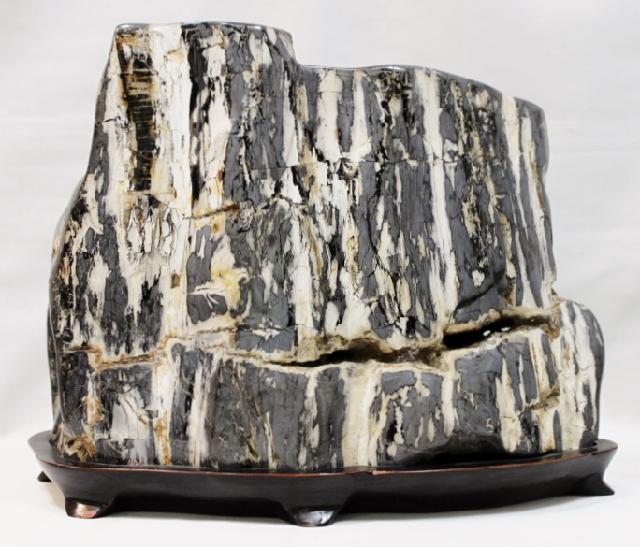 珪化木(鑑賞の水石） 珪化木15㎏ 木化石 高26cm 木台つき 観賞石 水石 匿名配送