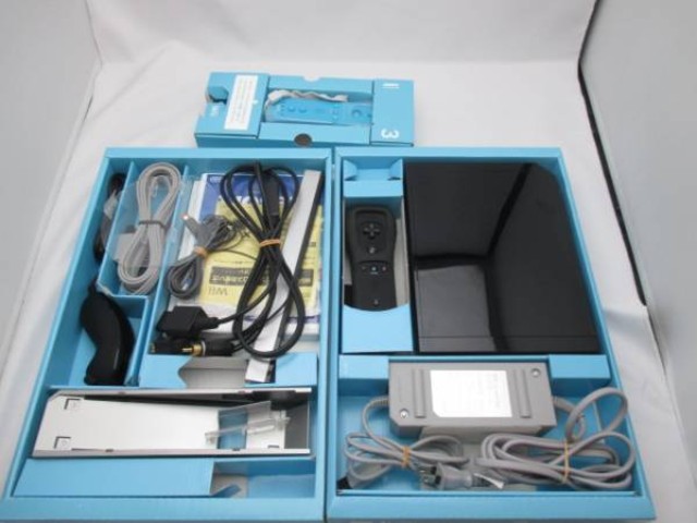 豪華 Wii 本体 スポーツリゾート同梱 リモコン2個 セット 黒 Wii本体 の買取価格 Id 2773 おいくら
