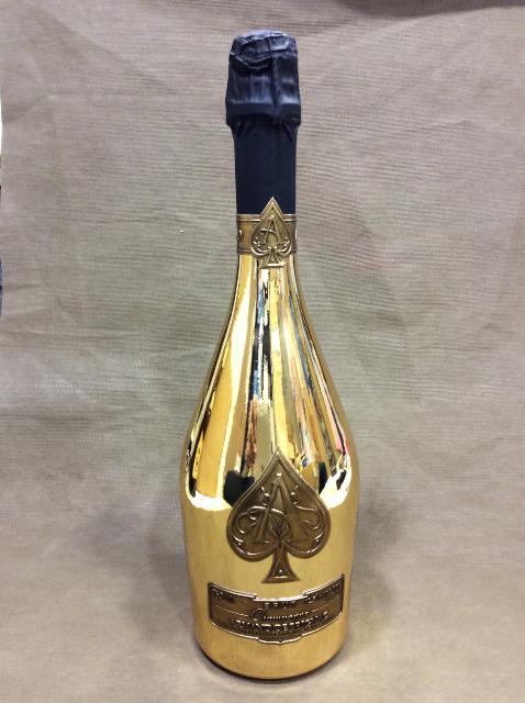 アルマンド ゴールド シャンパン 高く お酒 古酒 買取 千葉県 松戸市（その他コレクターズアイテム）の買取価格 （ID:565496）｜おいくら
