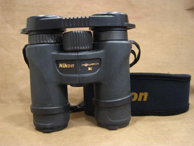 ニコン モナーク7 双眼鏡 M711 8×30 高く 望遠鏡 ルーペ 買取 千葉県 柏市