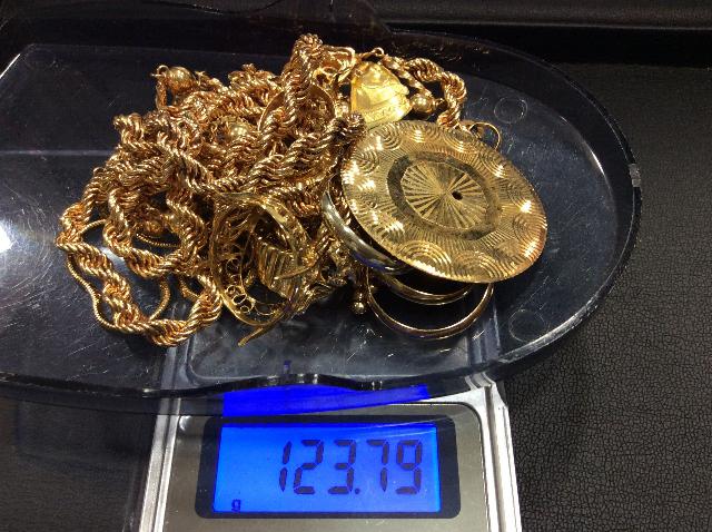 本日 K18 金 750刻印 1g 16,950円 ネックレス他 123,7g 金買取 埼玉県三郷市