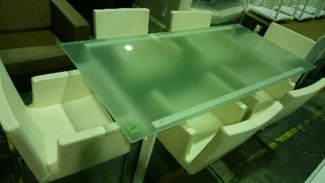 ガラスダイニング6点セット、ダイニングテーブル、椅子、家具家電出張買い取り千葉市中央区