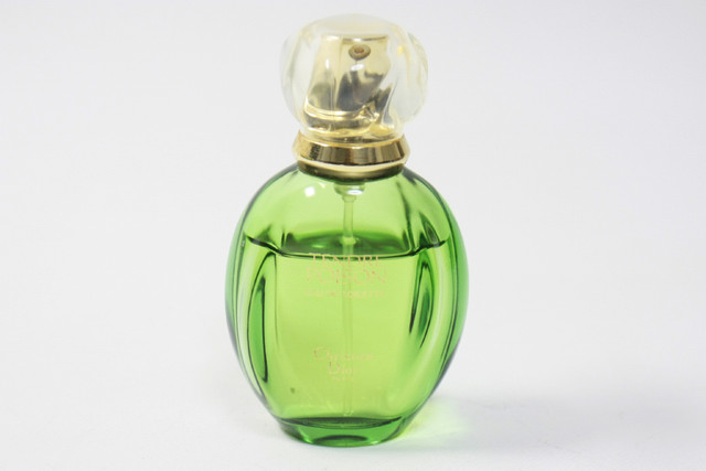 クリスチャンディオール Dior TENDRE POISON タンドゥル プワゾン 30ml（香水（レディース））の買取価格  （ID:137143）｜おいくら