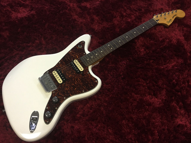 フェンダー スクワイヤー Squier By Fender Jaguar ジャガー Vintagem ギター ヴァイオリン等 の買取価格 Id おいくら