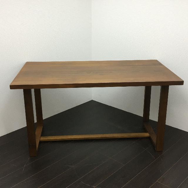 アクタス ダイニングテーブル