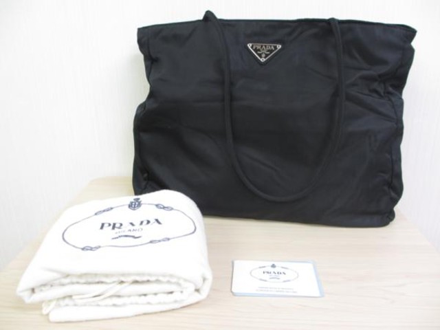 PRADA ショルダーバッグ B4680 ナイロン レディース 黒(プラダ)の PRADA ショルダーバッグ B4680 ナイロン レディース 黒(プラダ)の