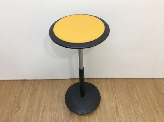  Wilkhahn ウィルクハーン Stitz スティッツ ハーフシーティングチェア スツール 