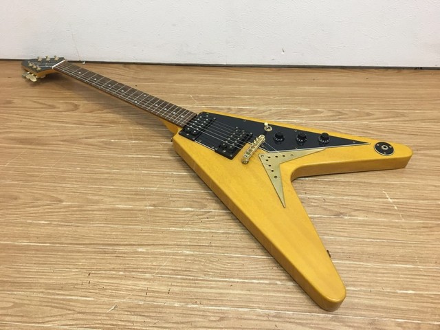 photogenic flying v