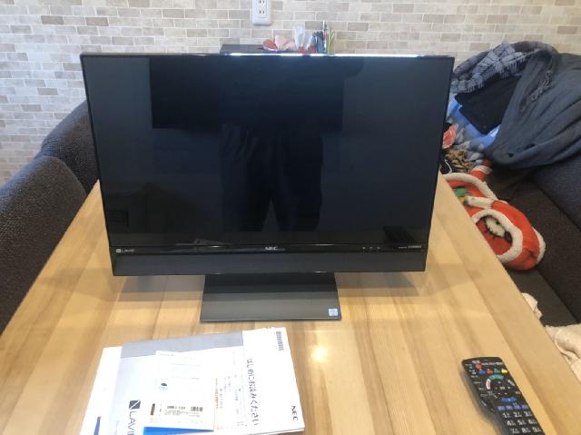 液晶テレビ