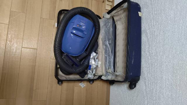まとめて不用品回収　買取品と相殺　掃除機　青