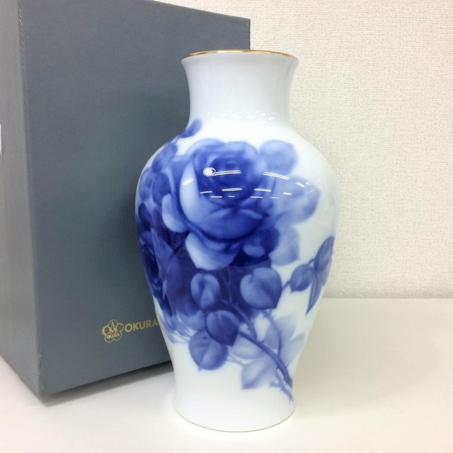 未使用！OKURA CHINA 大倉陶園 薔薇モチーフ 花瓶