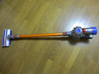 dyson コードレスクリーナー Dyson V8 Fluffy SV10FF2 2017年製の詳細ページを開く