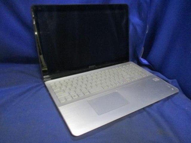 ノートパソコン ソニー VAIO Fit 15 2013年製　15インチ　タッチパネル