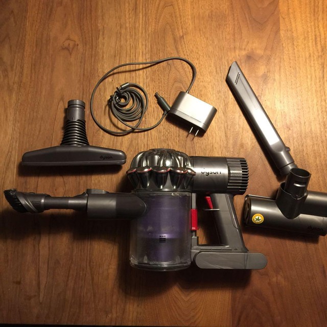 掃除機 dyson ダイソン DC61 ハンディクリーナー