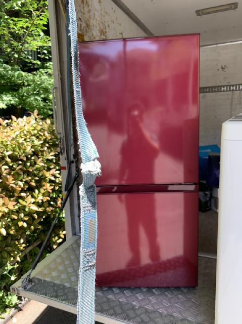 シャープ　冷蔵庫　赤