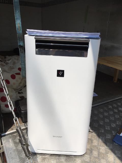 シャープ　空気清浄機　ホワイト