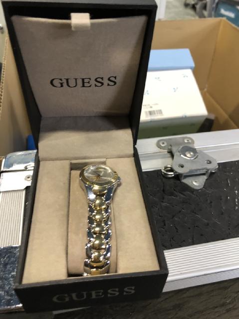 GUESS/腕時計/シルバー