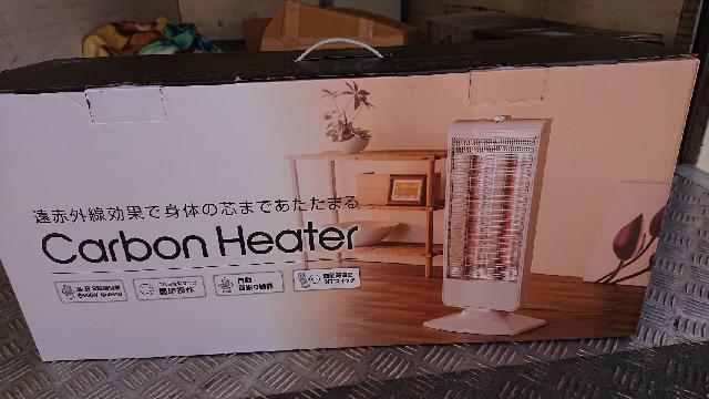 ファンヒーター　白