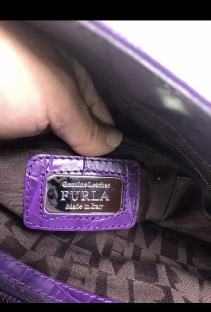 FURLA クロコ型押しトートバック
