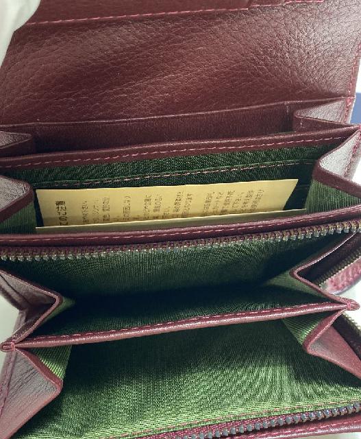シビラ　牛革　折りたたみ財布