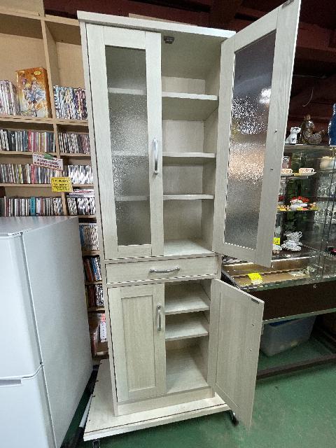 食器棚s