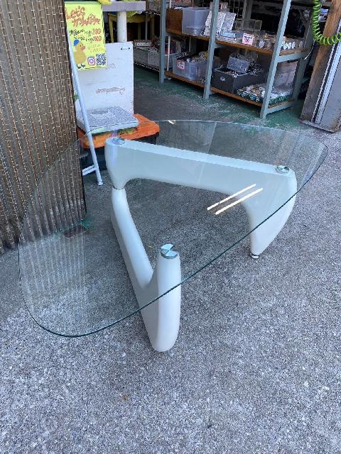 テーブル