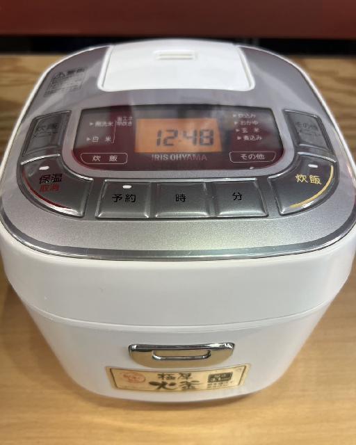アイリスオーヤマ ３号炊き炊飯器