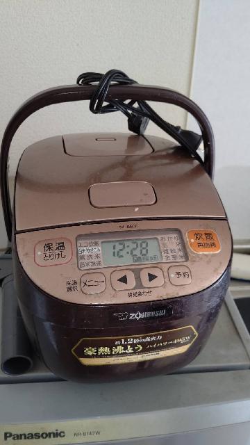象印　炊飯器