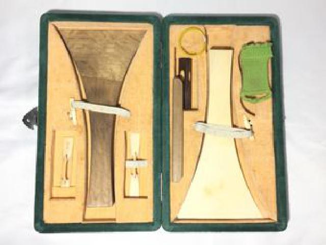 中古】三味線 撥 象牙風バチ マル撥 木撥 撥カバー ケース付 2点セット