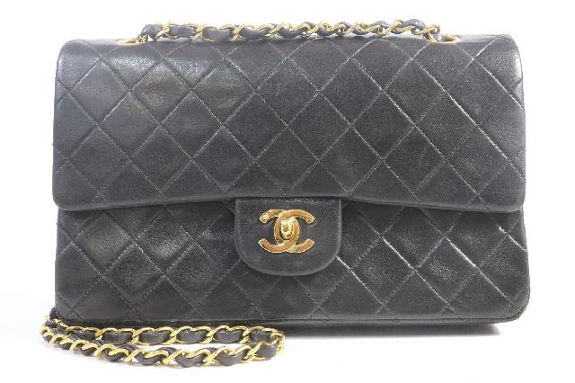 CHANEL　マトラッセ　チェーンショルダーバッグ