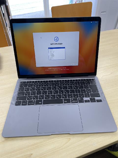 Apple MacBook Air（M1, 2020 / MGN63J/A）