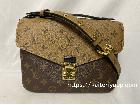 ルイ・ヴィトン[LOUIS VUITTON]M44876 ポシェットメティスMM モノグラムリバースの詳細ページを開く