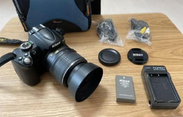 Nikon D5000 AFSDXVR18-55G一眼レフカメラ