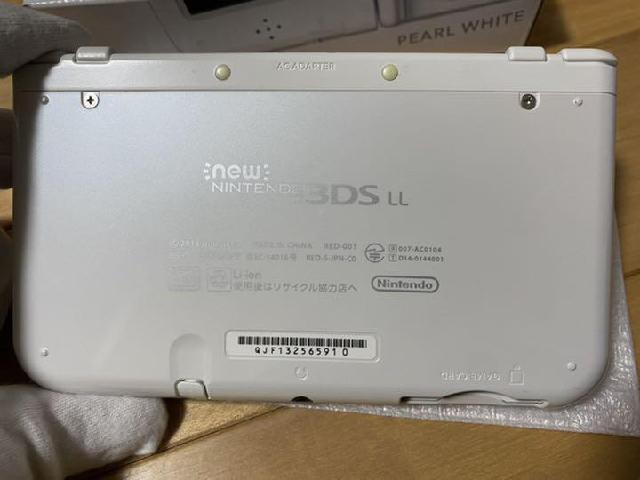 Newニンテンドー3DS LL パールホワイト （ ニンテンドー3DS本体）の