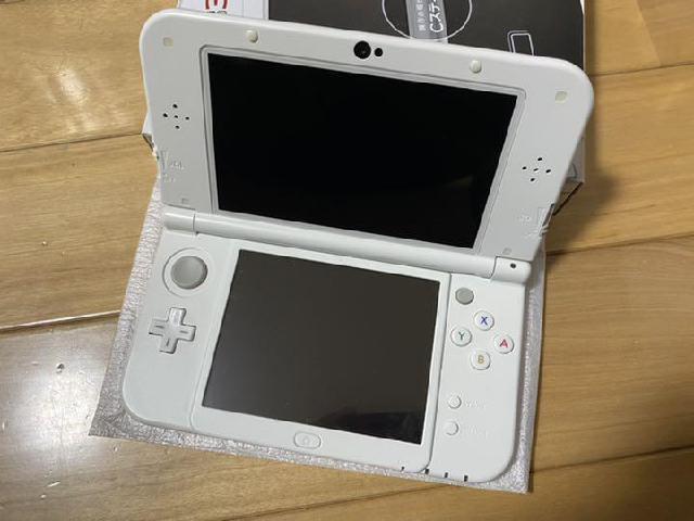 Newニンテンドー3DS LL パールホワイト （ ニンテンドー3DS本体）の買取価格 （ID:625013）｜おいくら