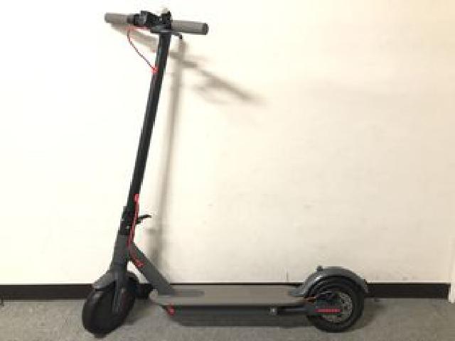 Kintone キントーン Model One 電動キックボード 走行距離13~18km
