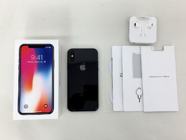Apple iPhoneX 64GB ブラック SIMロック無 