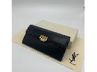 Yves Saint Laurent イヴサンローラン 長財布 の詳細ページを開く