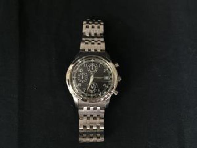 BURBERRY Genuine Band Men's Wrist Watch Parts Gold Silver