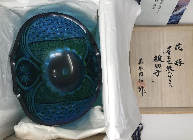 黒木国昭 四層三色被せガラス 金箔 共箱共布 横浜市都筑区 出張買取り
