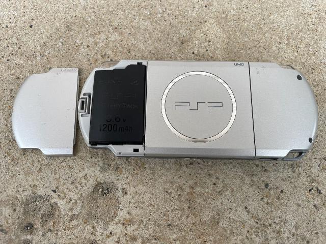 ジャンク SONY PSP-3000 （ PSP本体）の買取価格 （ID:664654）｜おいくら