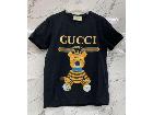 GUCCI グッチ ロゴプリント Tシャツ メンズ ブラックブランド品の詳細ページを開く