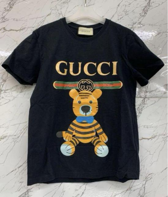 GUCCI グッチ ロゴプリント Tシャツ メンズ ブラックブランド品 （ 洋服（メンズ））の買取価格 （ID:701905）｜おいくら