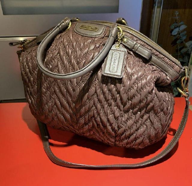 新品 COACH ショルダーバッグ 2WAY ブラウン　CW004 新品 COACH ショルダーバッグ 2WAY ブラウン CW004