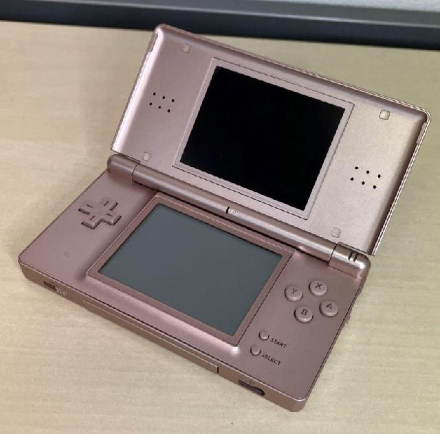 ニンテンドーDS Lite メタリックロゼ 狭く