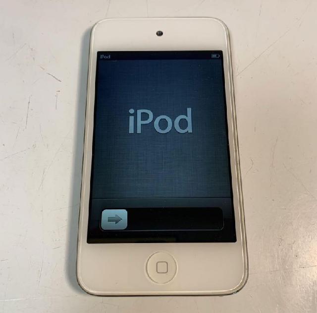 iPod touch MD058J/A 32GB 本体のみ