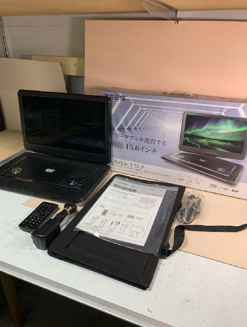 ポータブルDVDプレイヤー 15.6インチ バッテリー内蔵 PDVD-157