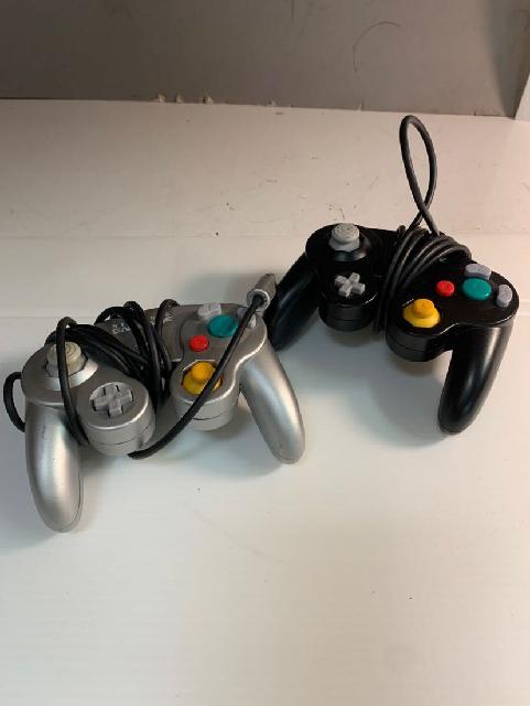 【1円スタート】ゲームキューブ コントローラ 2個セット ブラック シルバー ジャンク品
