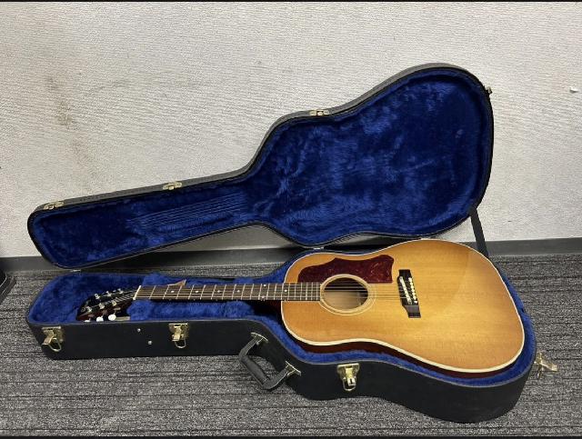 アコースティックギター