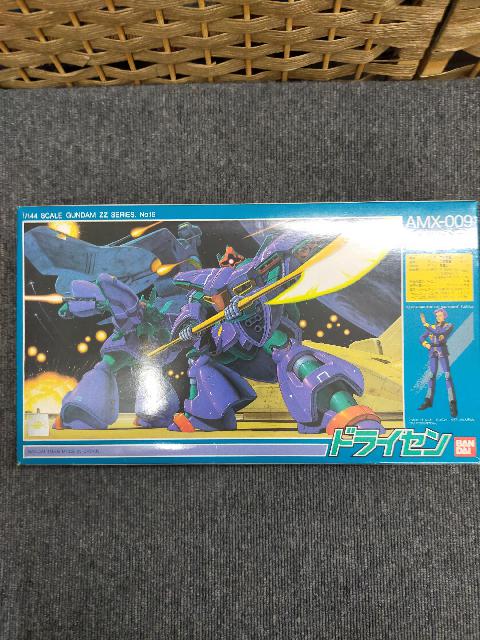 バンダイ 1/144 AMX-009 ドライセン 機動戦士ガンダムZZ プラモデル